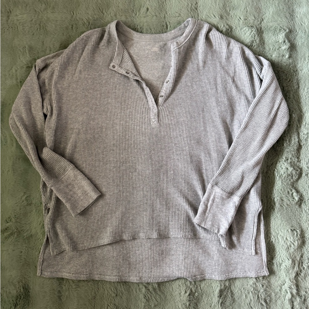 American Eagle Offline by Aerie Grey Waffle Henley